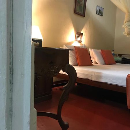 Wattarantenna Bungalow Kandy Bagian luar foto