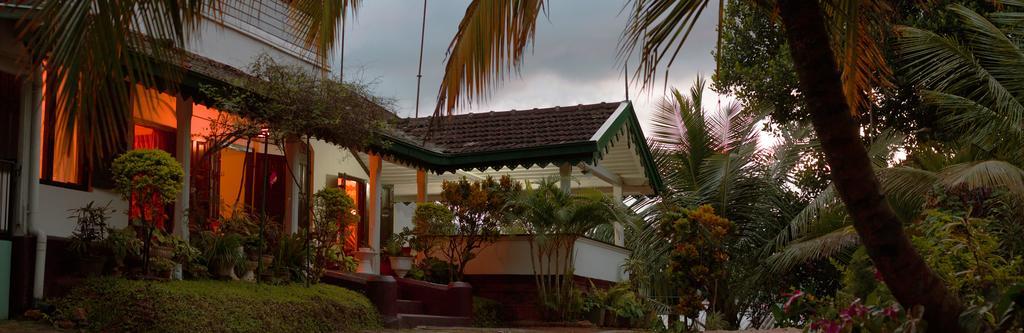 Wattarantenna Bungalow Kandy Bagian luar foto