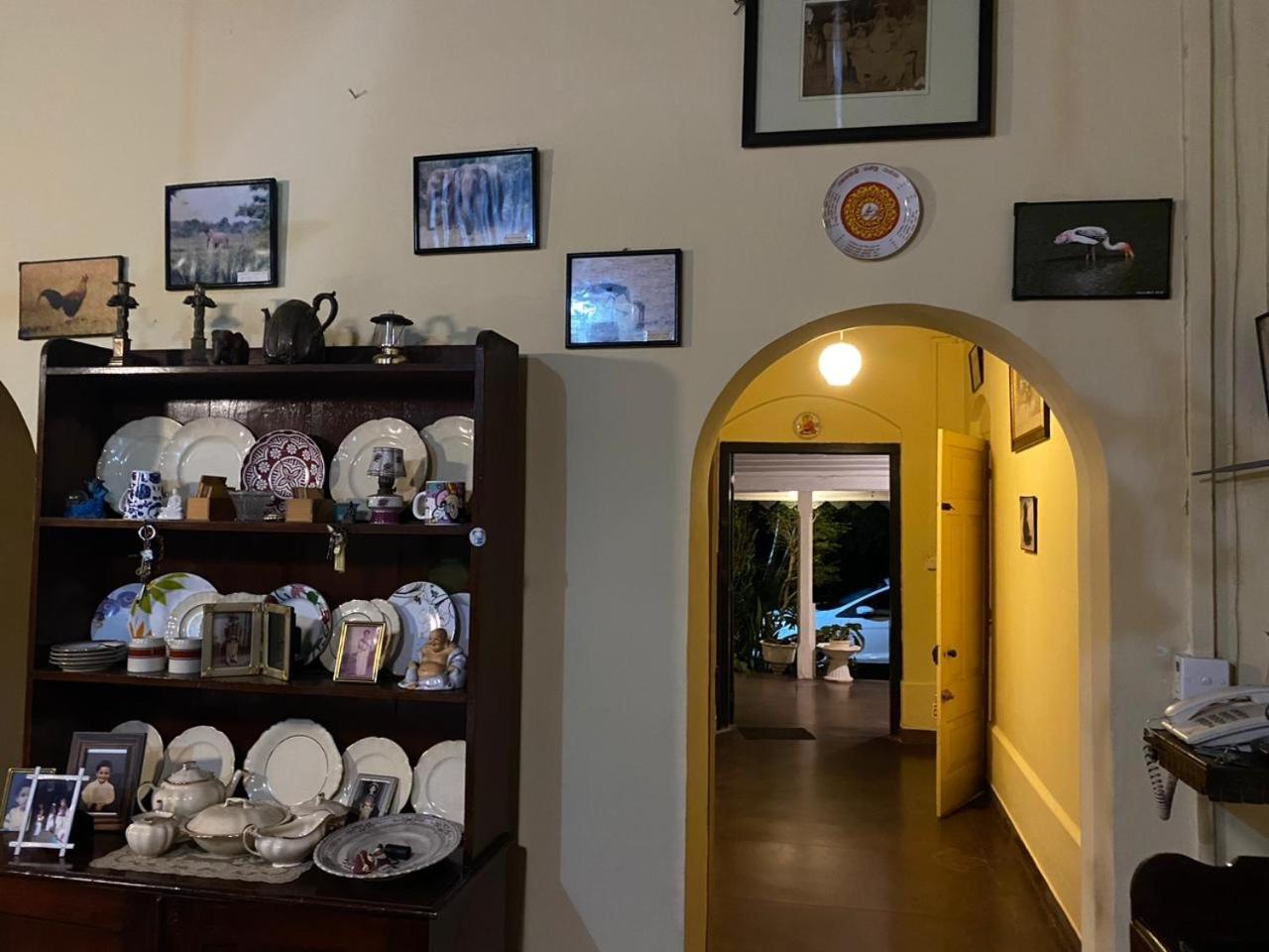 Wattarantenna Bungalow Kandy Bagian luar foto