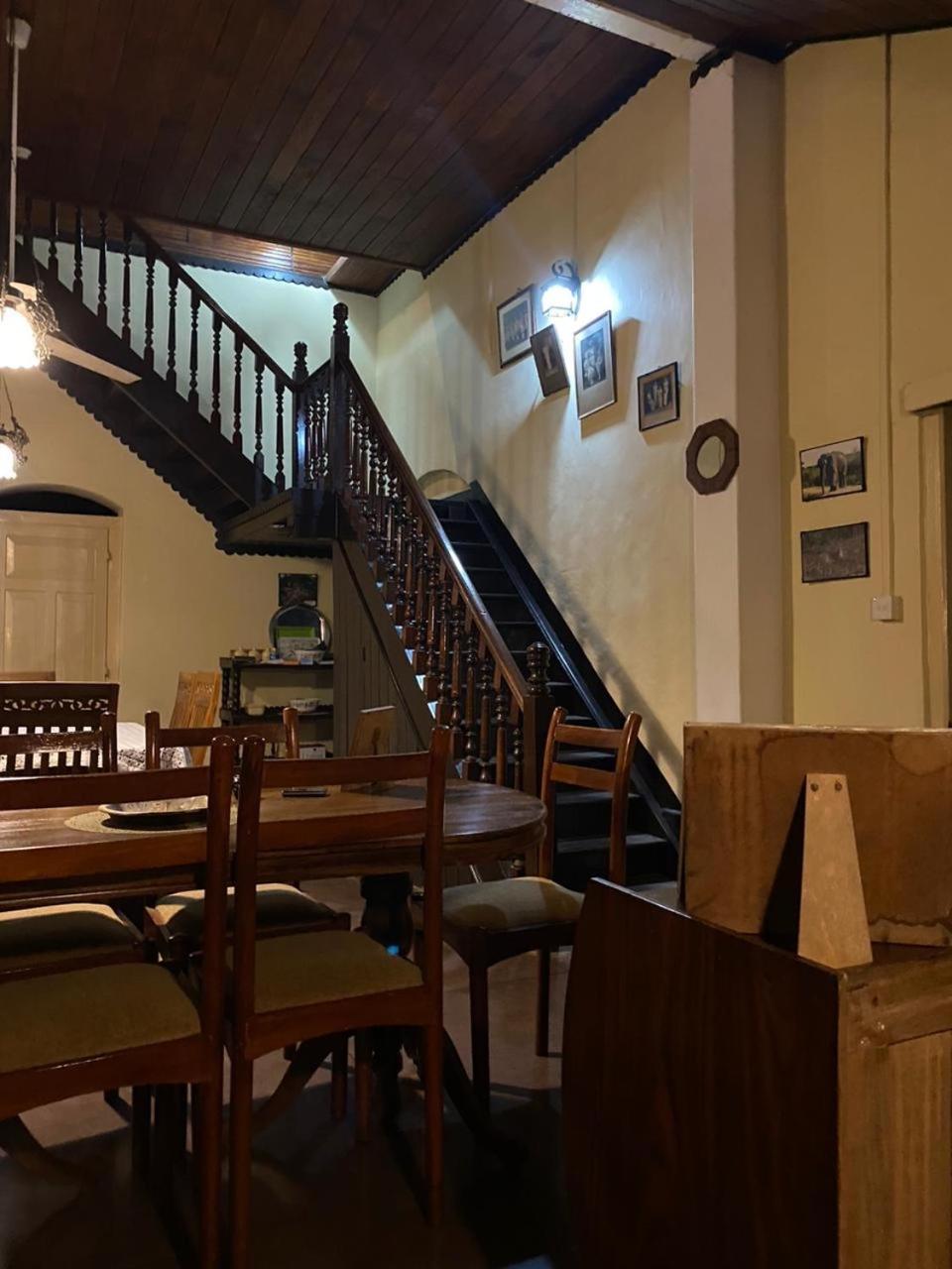 Wattarantenna Bungalow Kandy Bagian luar foto